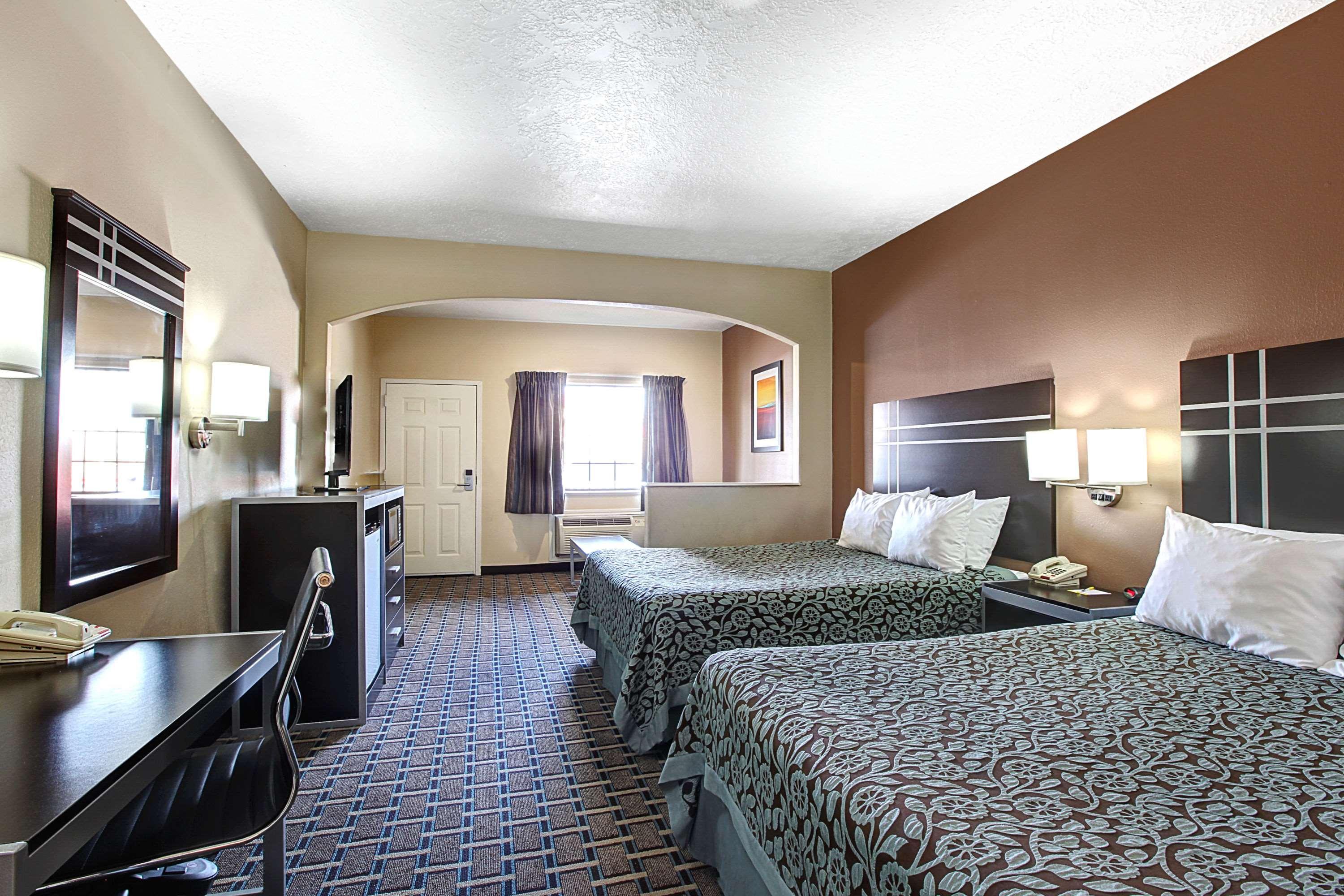 Days Inn & Suites By Wyndham Houston North - Spring Exterior foto
